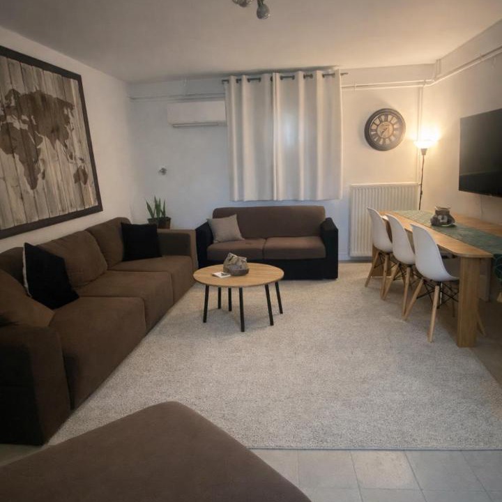 Photo of Livingroom in Vatos