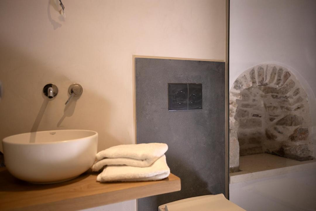 Photo of Bathroom in Kalamoti