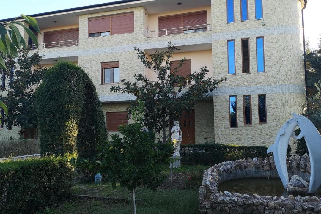 Photo of Others in Mbrostar-Urë