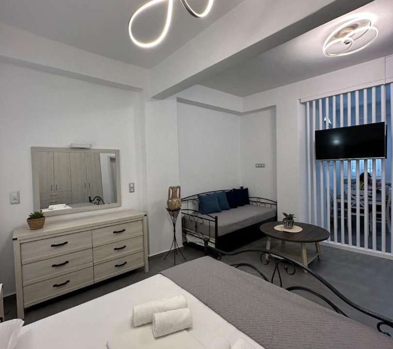 Photo of Bedroom in Aperathos