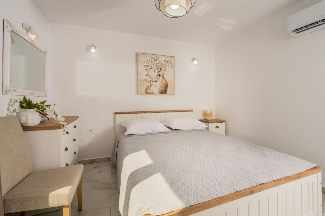 Photo of Bedroom in Alykes
