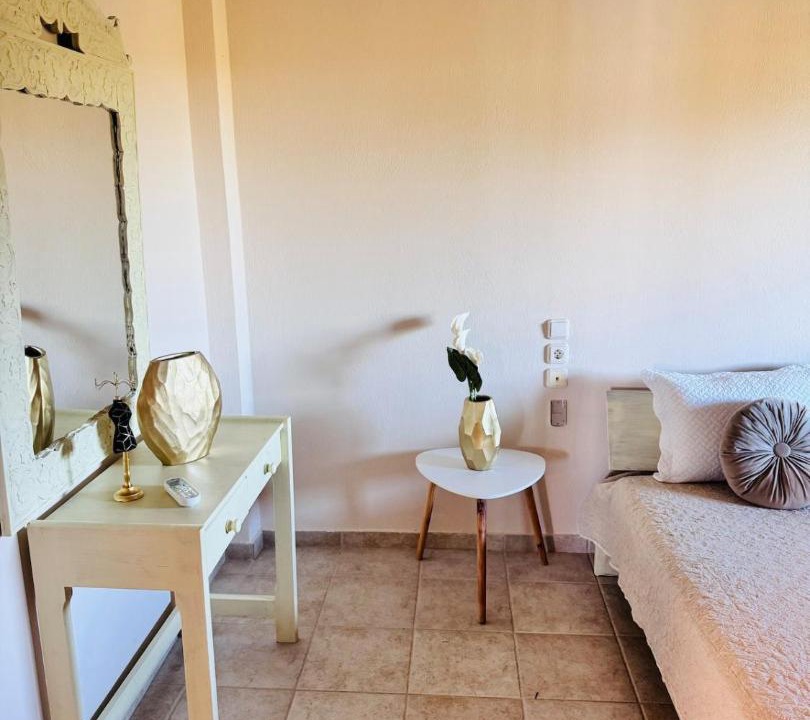 Photo of Bedroom in Skiathos Town