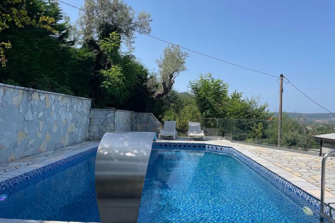 Photo of Others in Sakës
