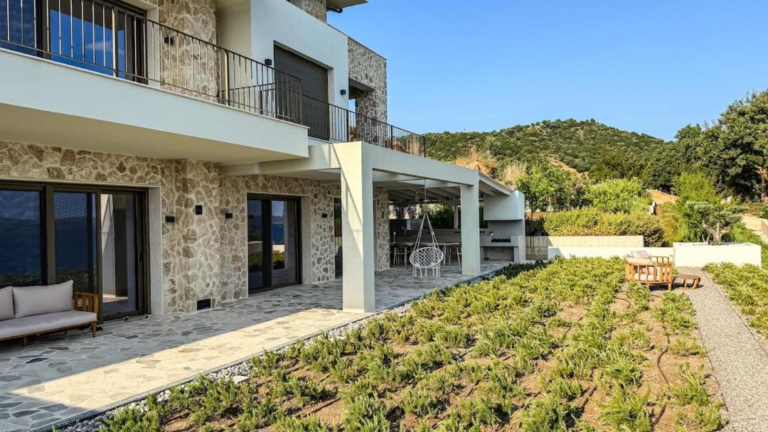 Photo of Others in Aristotelis