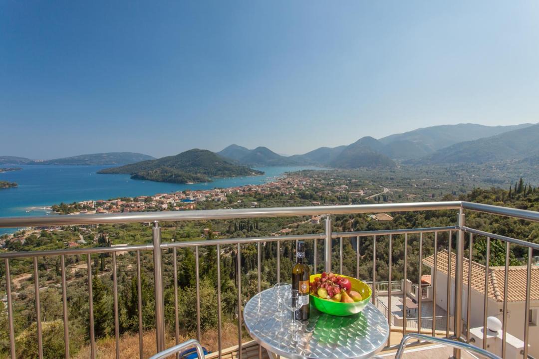 Photo of Patio Balcony in Perigiali