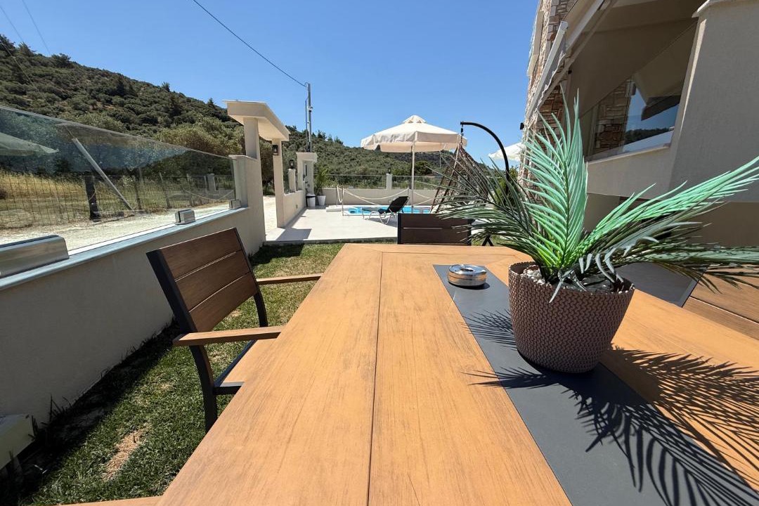 Photo of Patio Balcony in Megalos Prinos