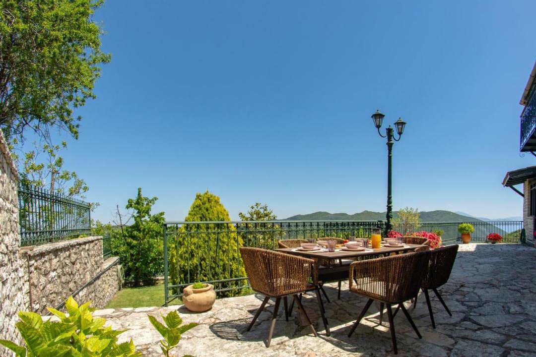 Photo of Patio Balcony in Vavkeri