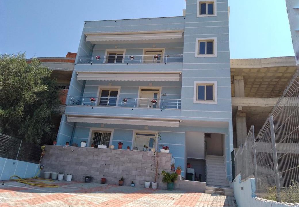 Photo of Others in Mbrostar-Urë
