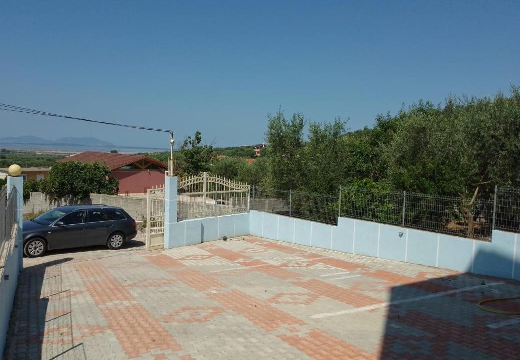 Photo of Others in Mbrostar-Urë
