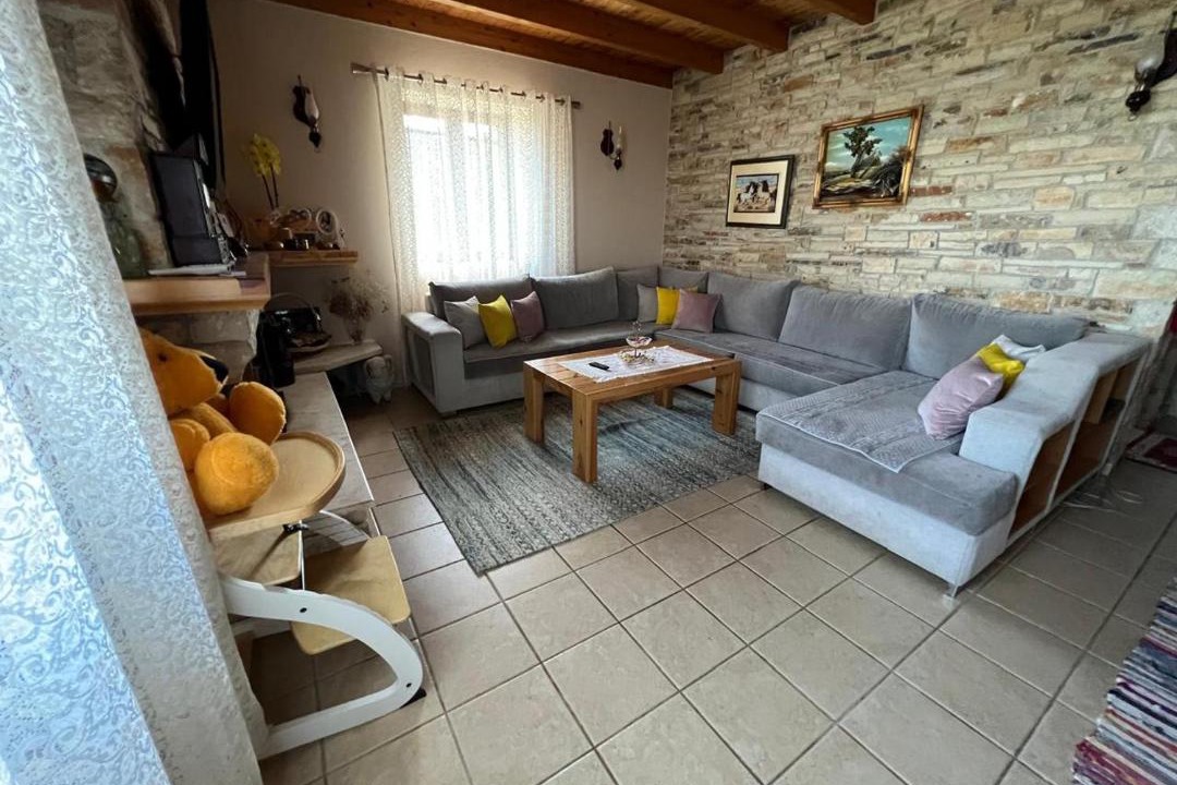 Photo of Livingroom in Jala
