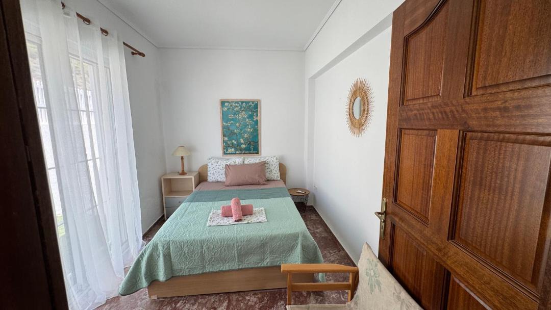 Photo of Bedroom in Kaki Thalassa