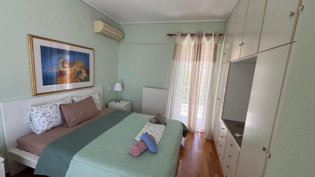 Photo of Bedroom in Kaki Thalassa