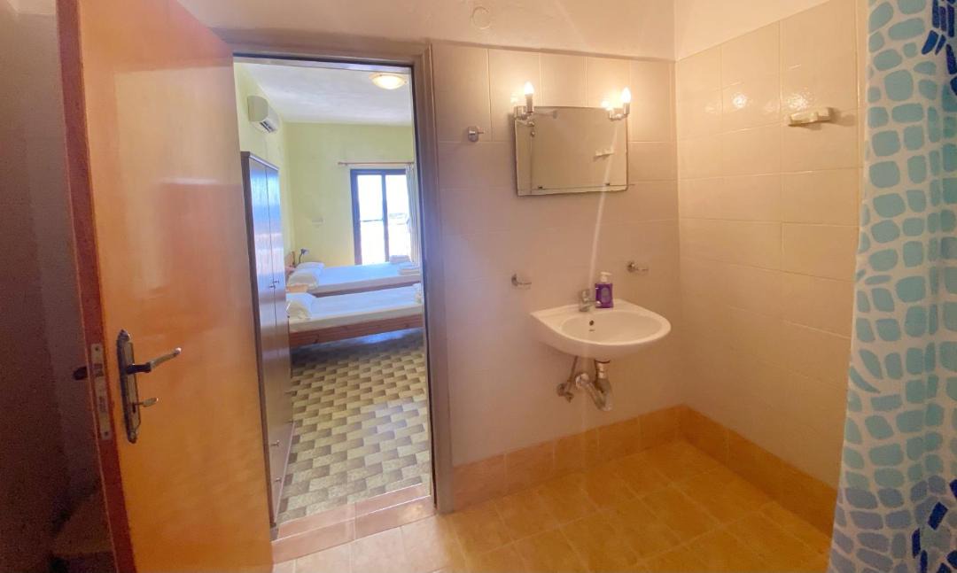 Photo of Bathroom in Diafani