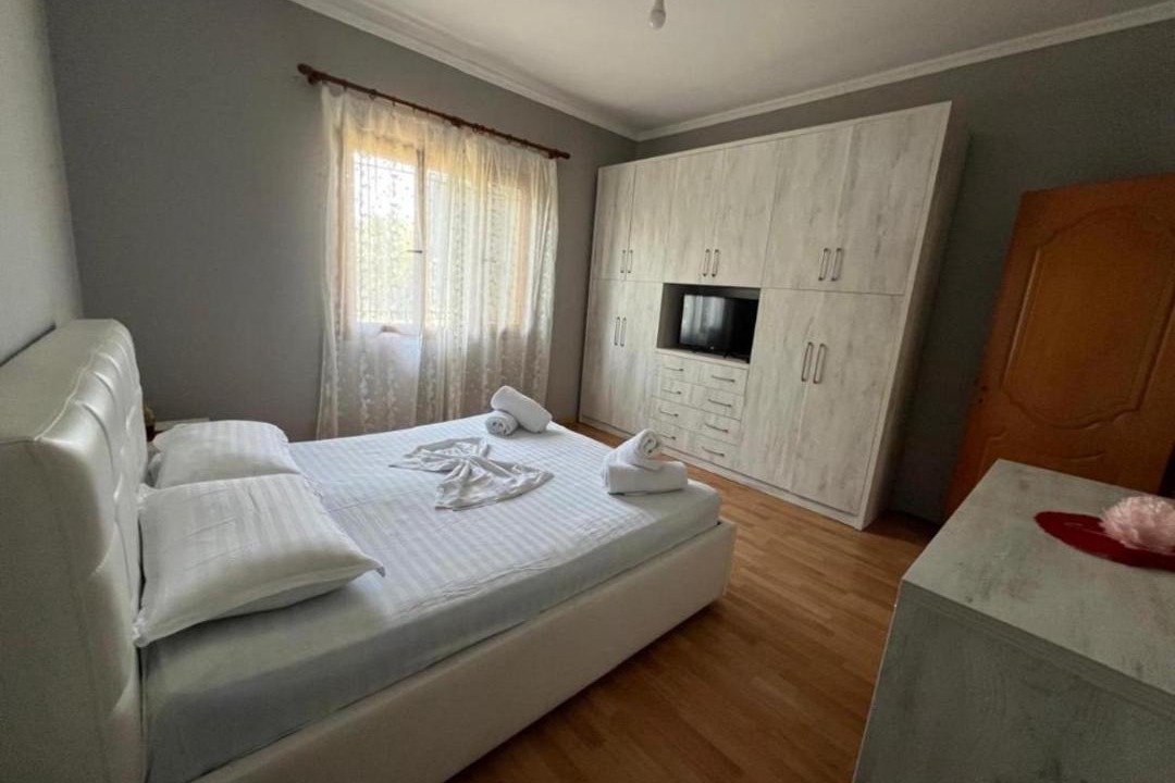Photo of Others in Mbrostar-Urë