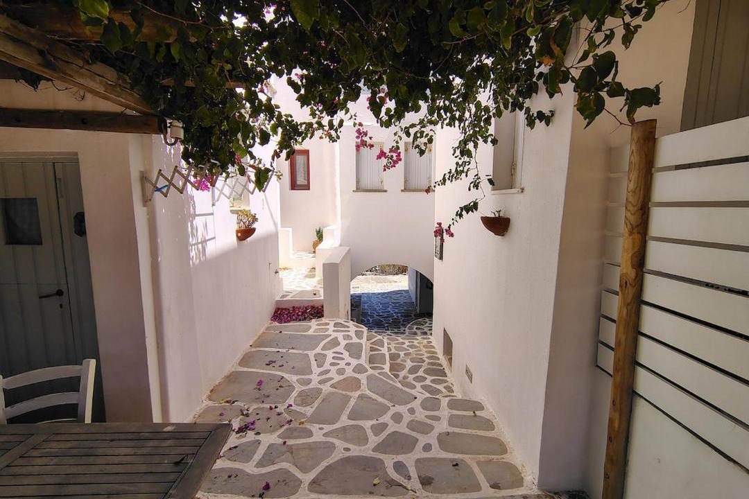 Photo of Others in Chora Folegandros