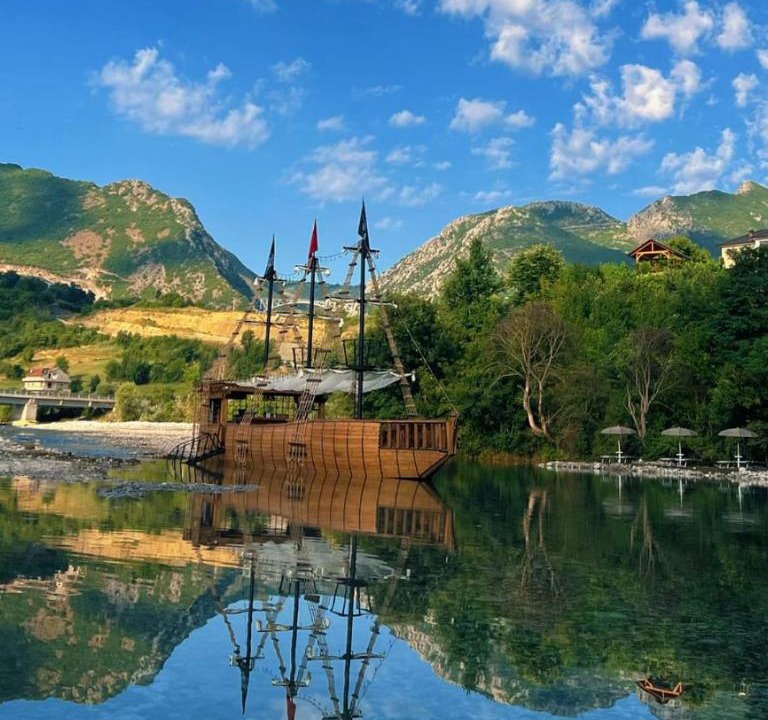 Photo of Others in Sakës