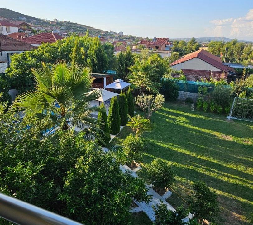 Photo of Others in Mbrostar-Urë