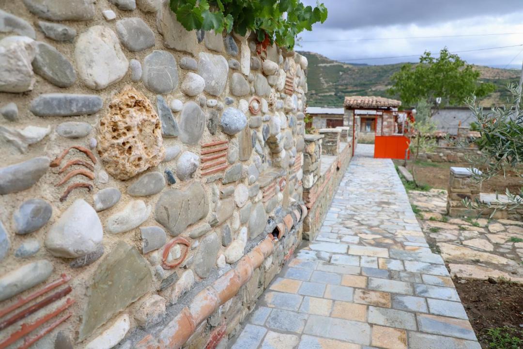 Photo of Others in Sinje