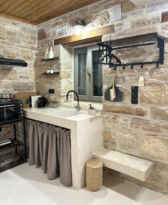 Photo of Kitchen in Katarraktis