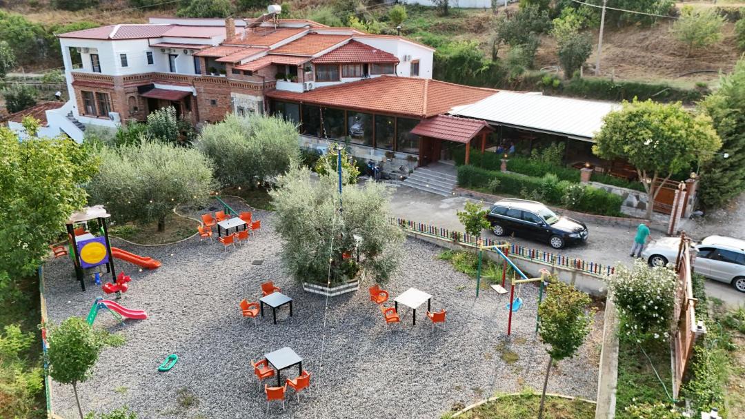 Photo of Others in Sinje