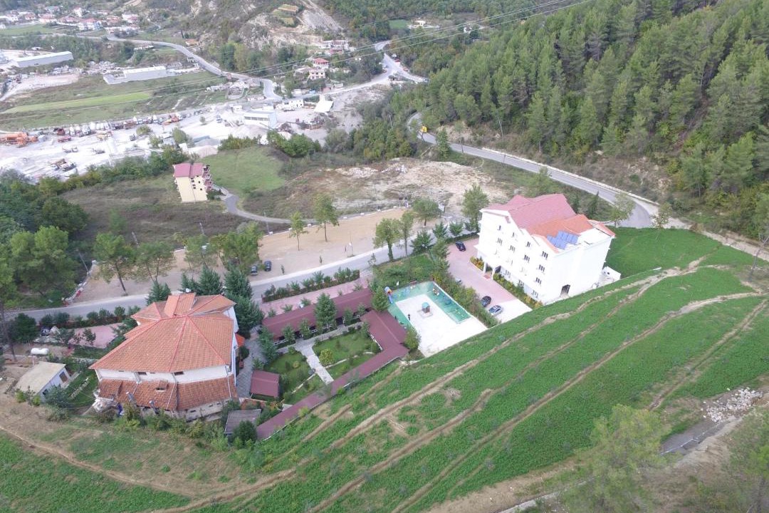 Photo of Others in Petrele