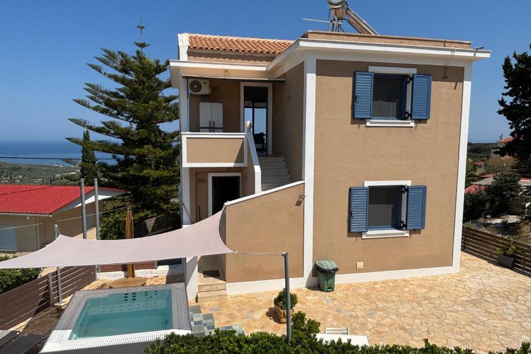 Photo of Patio Balcony in Meso Gerakari