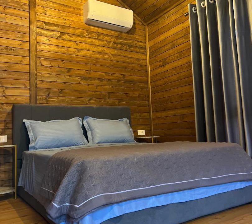 Photo of Bedroom in Koman
