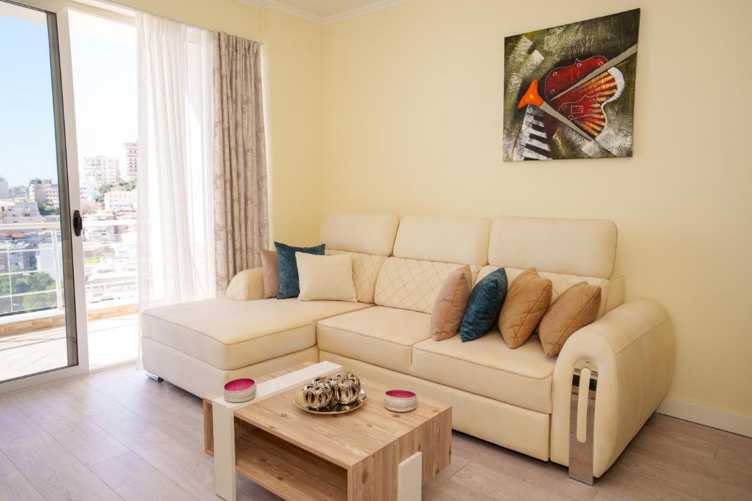 Photo of Livingroom in Qender