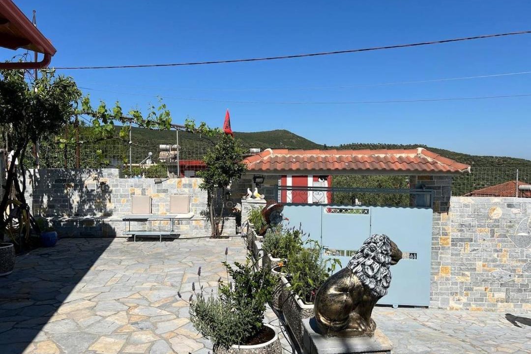 Photo of Others in Mbrostar-Urë