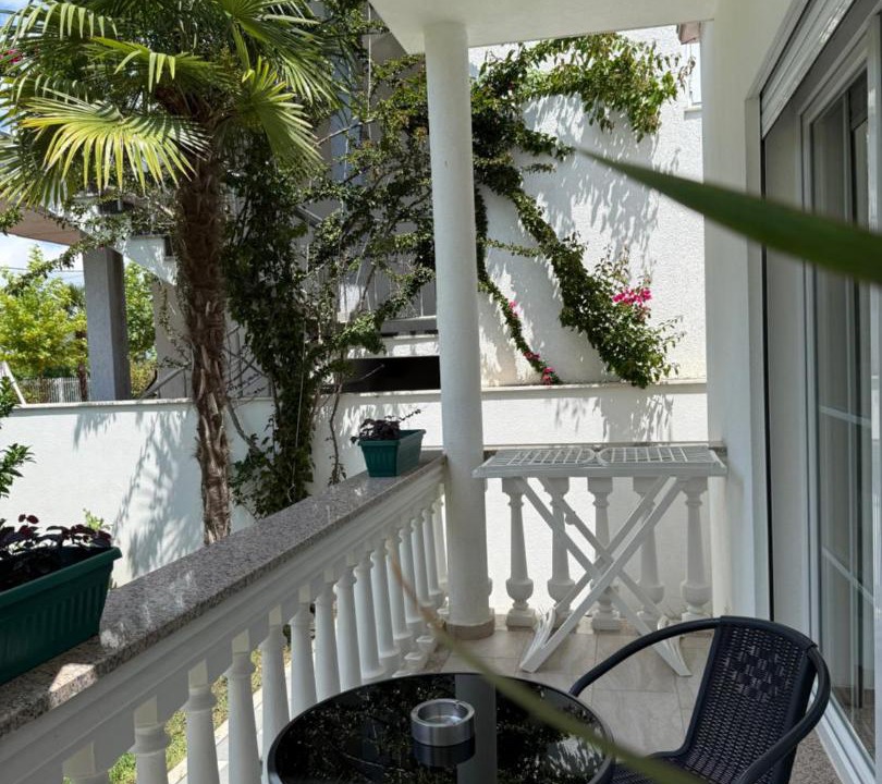 Photo of Patio Balcony in Velipoje