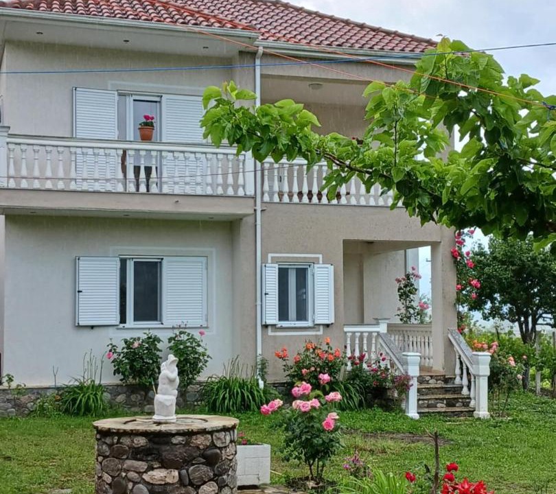 Photo of Others in Sinje