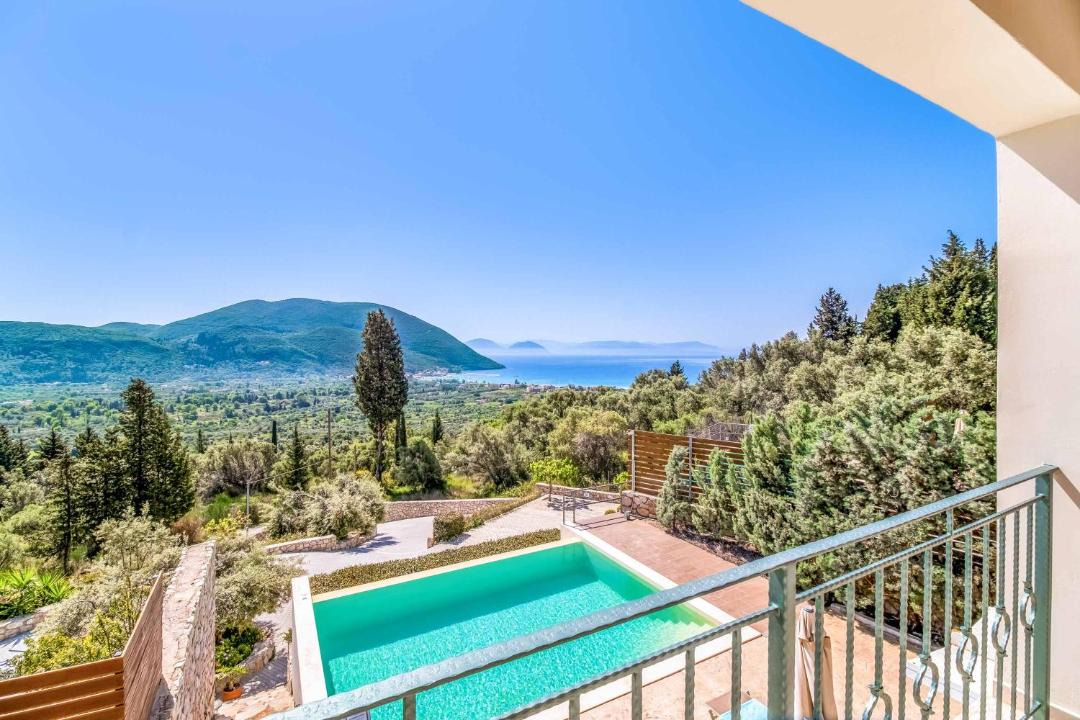 Photo of Patio Balcony in Evgiros
