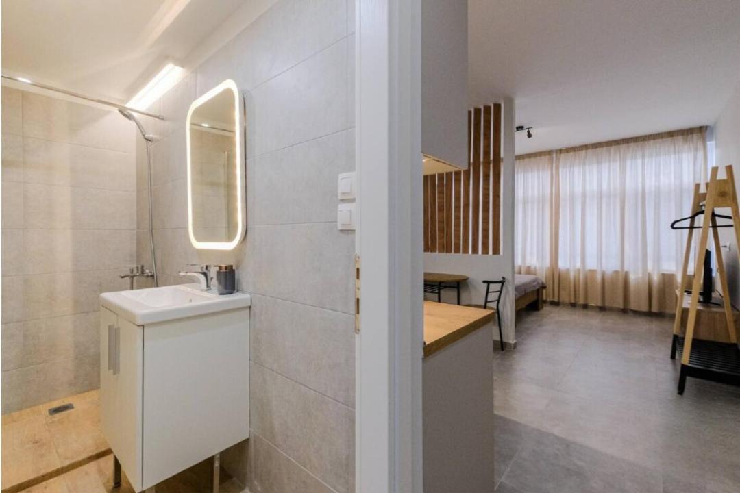 Photo of Bathroom in Ladadika