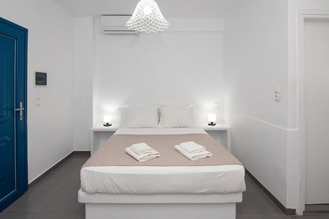 Photo of Bedroom in Milos