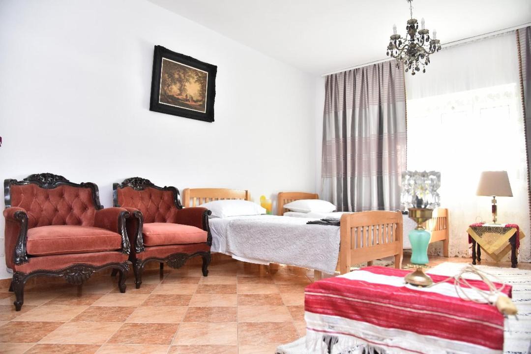 Photo of Others in Sakës