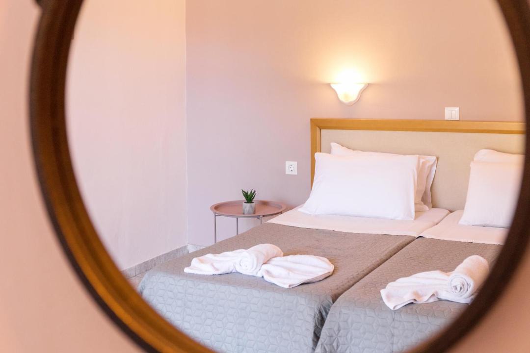 Photo of Bedroom in Ipsos