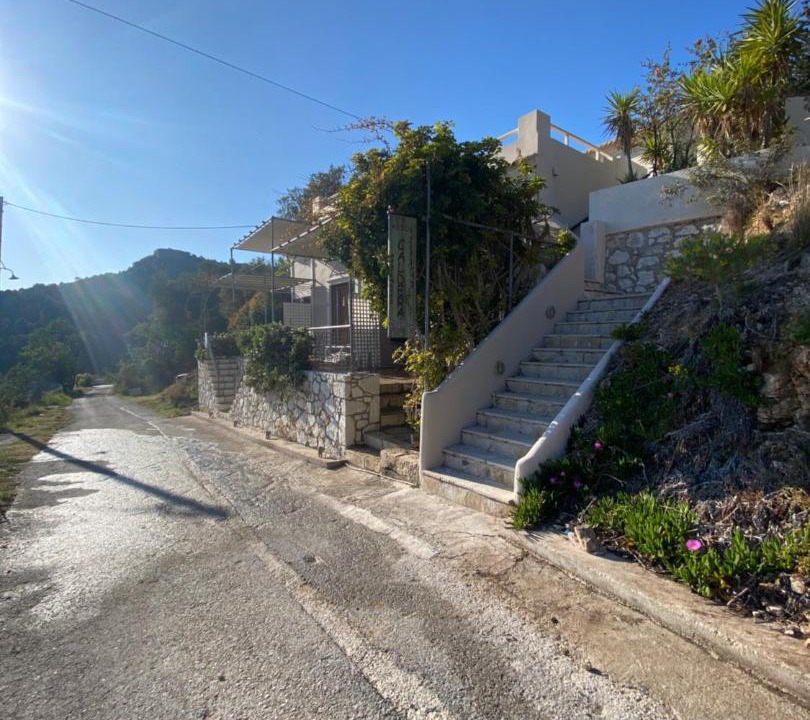 Photo of Others in Frourion