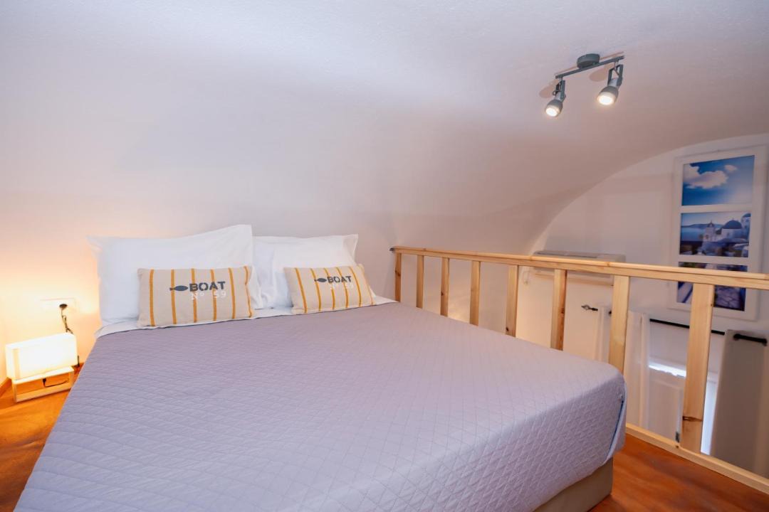 Photo of Bedroom in Imerovigli
