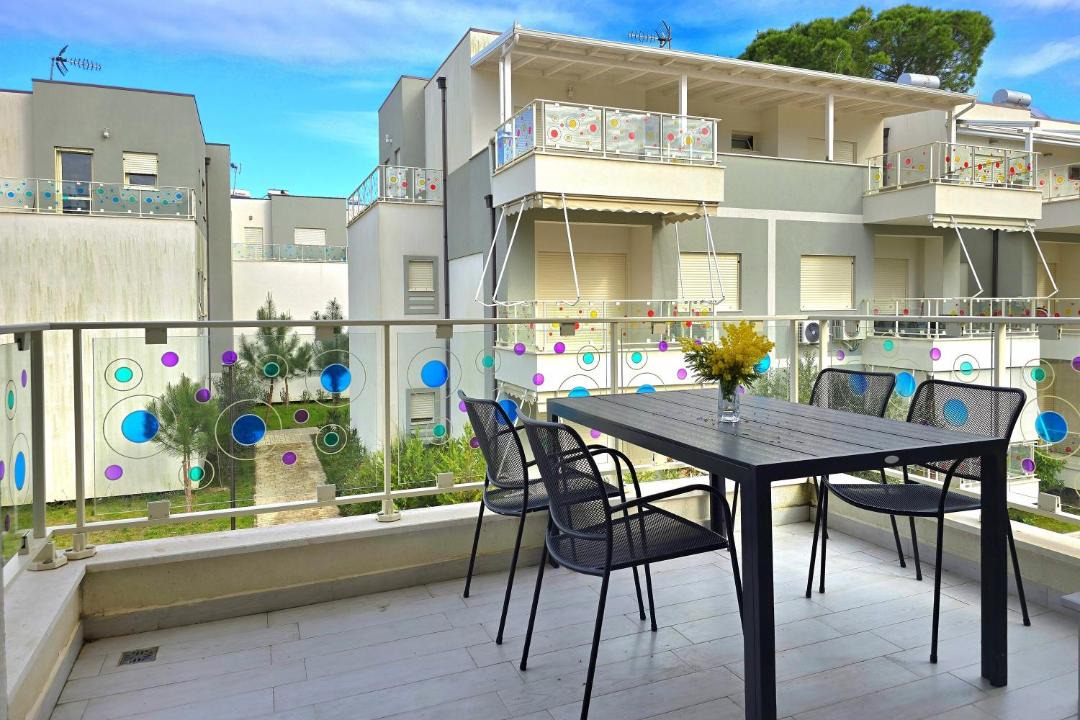 Photo of Patio Balcony in Ishem
