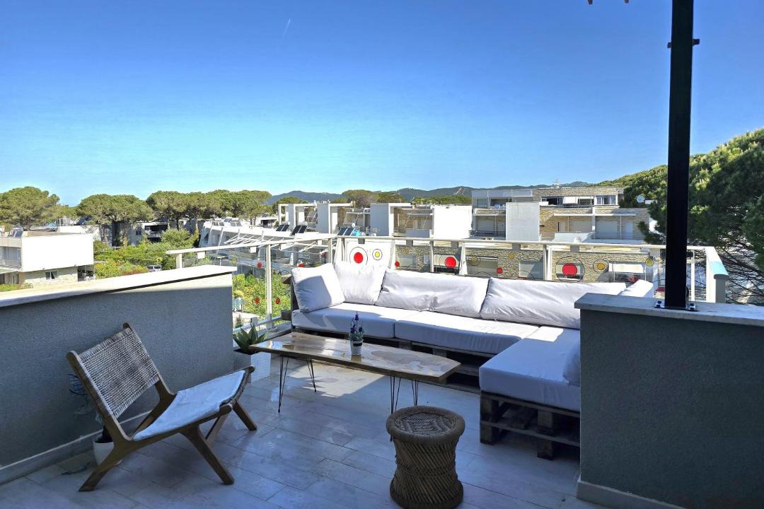 Photo of Patio Balcony in Ishem