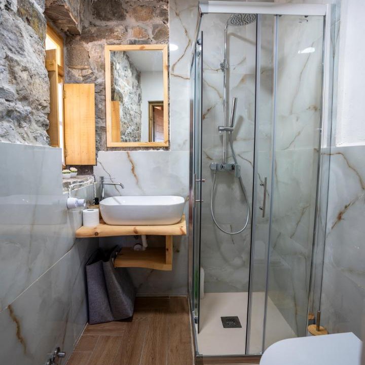 Photo of Bathroom in Sakës