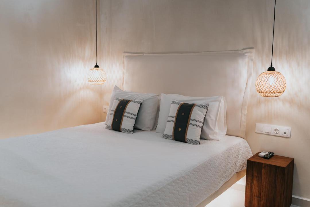 Photo of Bedroom in Ios Town