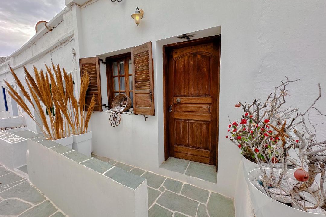 Photo of Others in Folegandros Town