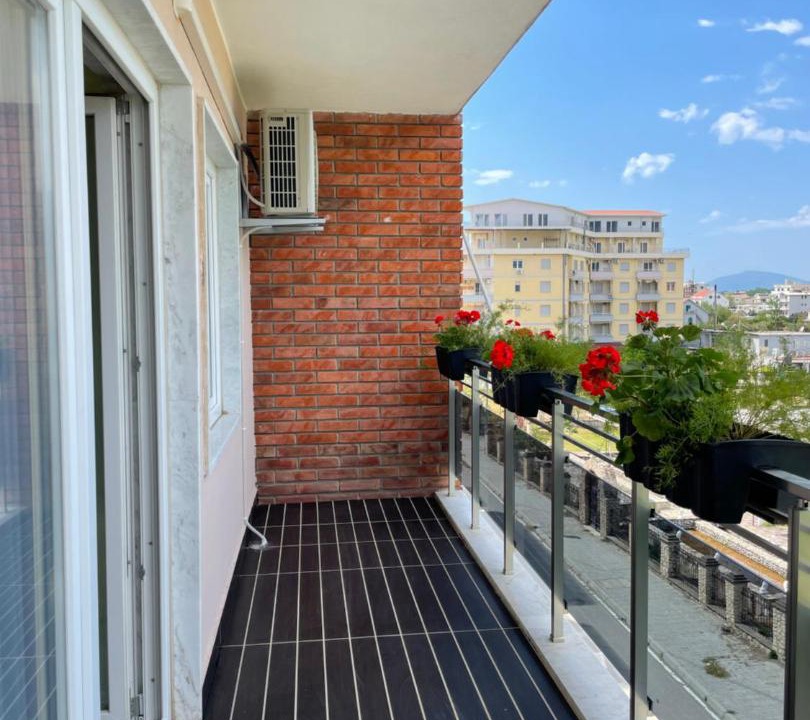 Photo of Patio Balcony in Velipoje