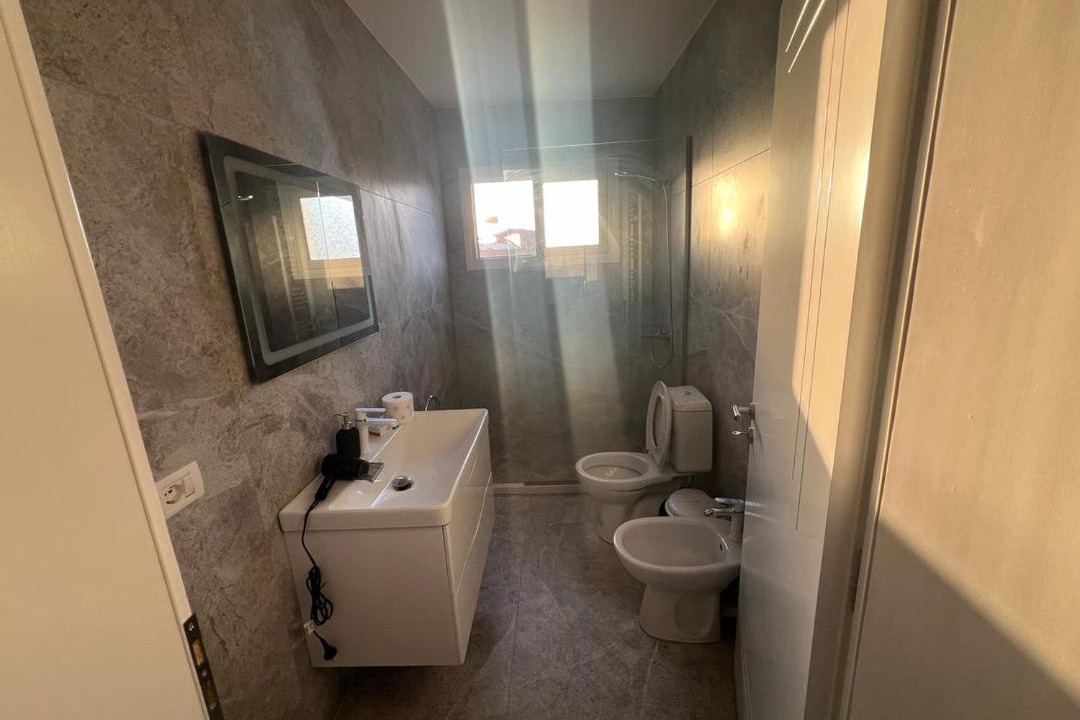 Photo of Bathroom in Mbrostar-Urë