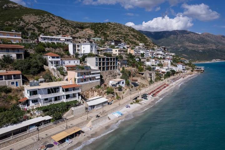 Photo of Others in Qeparo