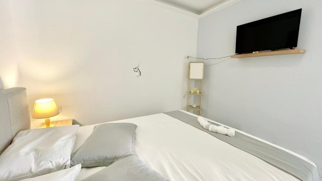Photo of Bedroom in Benitses