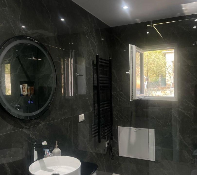 Photo of Bathroom in Sakës