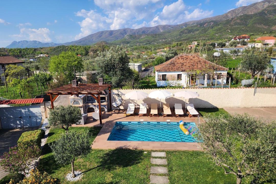 Photo of Others in Sakës