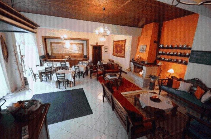 Photo of Livingroom in Karpenisi